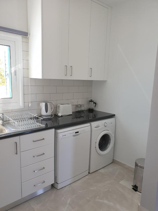 Ikaria Village Maisonette 12 파포스 외부 사진